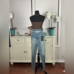 Stylish Denim High-Waisted Jeans